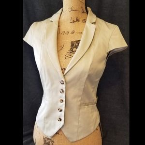 Women's H & M Top. NWOT